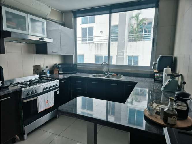 Venta de apartamento en PH Latitude. VC