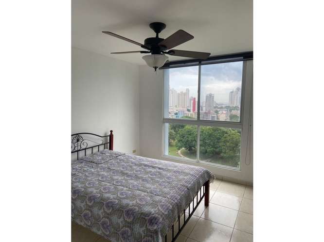 Alquiler de apartamento en PH Hyde Park. VC
