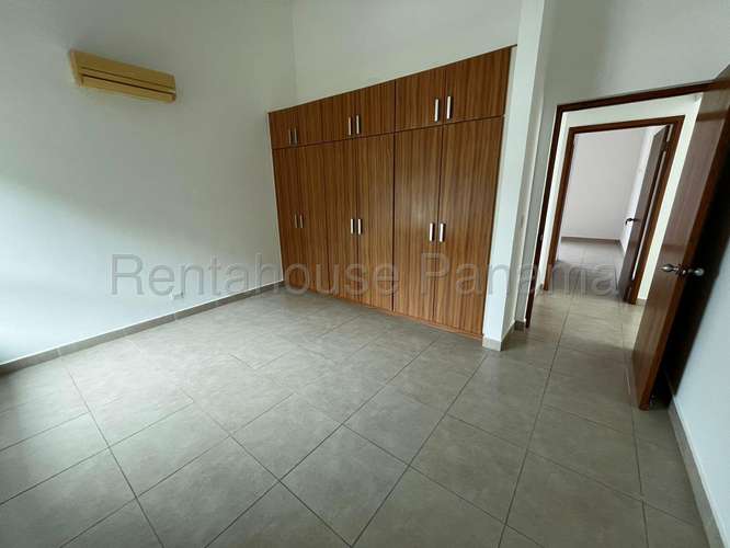 Alquilo Casa de 375m2 en Altos de Panama Casa Horizontes 26-7223SRZ - Imagen 19