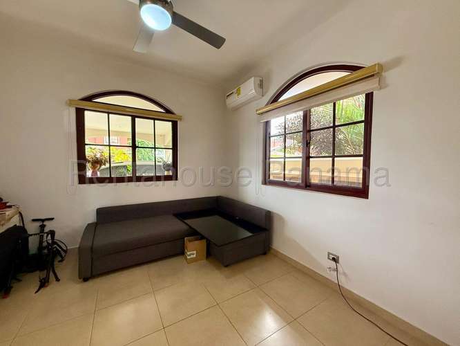 Alquilo Casa de 341m2 en Costa Sur EL DORAL 27-2621SRZ - Imagen 2