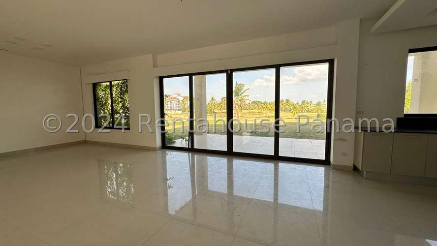 Vendo Casa de 414.31m2 en San Carlos Vista Mar 27-3032SRZ - Imagen 2