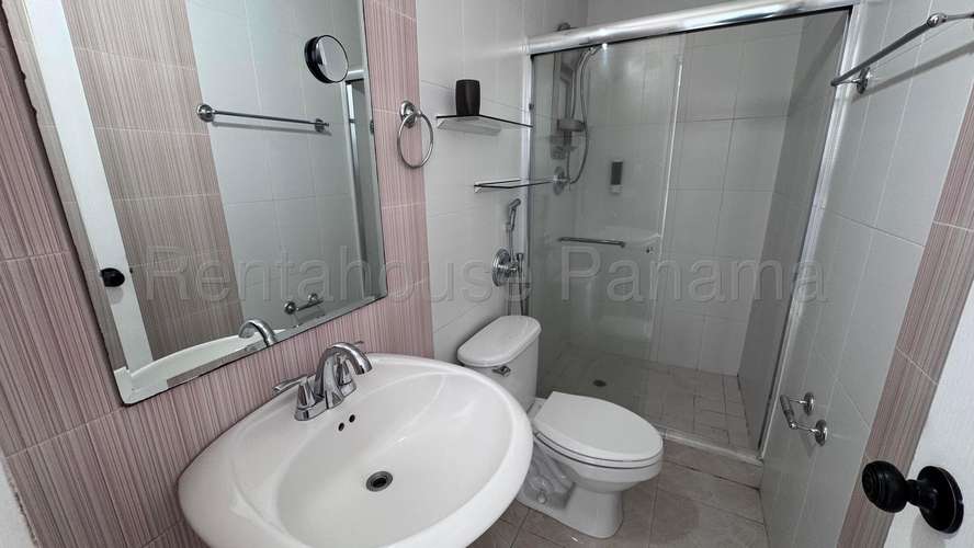 Alquiler de Apartamento en Edison Park Ph Vivendi Towers KF