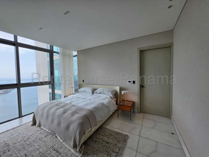 Apartamento en Venta en Paitilla Frente al Mar 391.50 m² LR