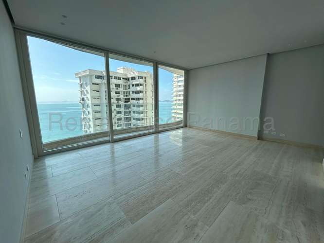 Apartamento en Venta en Paitilla Frente al Mar 395 m² LR