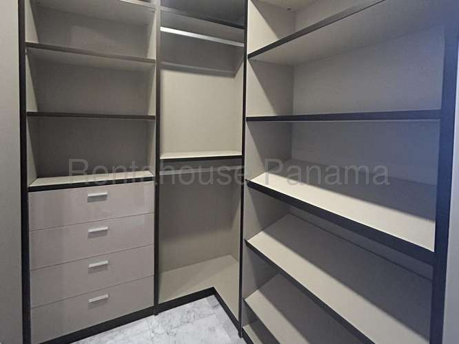 Apartamento en Venta en Paitilla Frente al Mar 395 m² LR