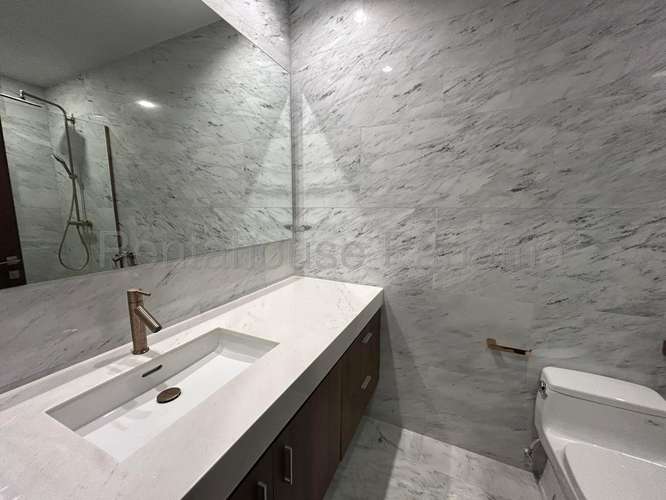Apartamento en Venta en Paitilla Frente al Mar 395 m² LR