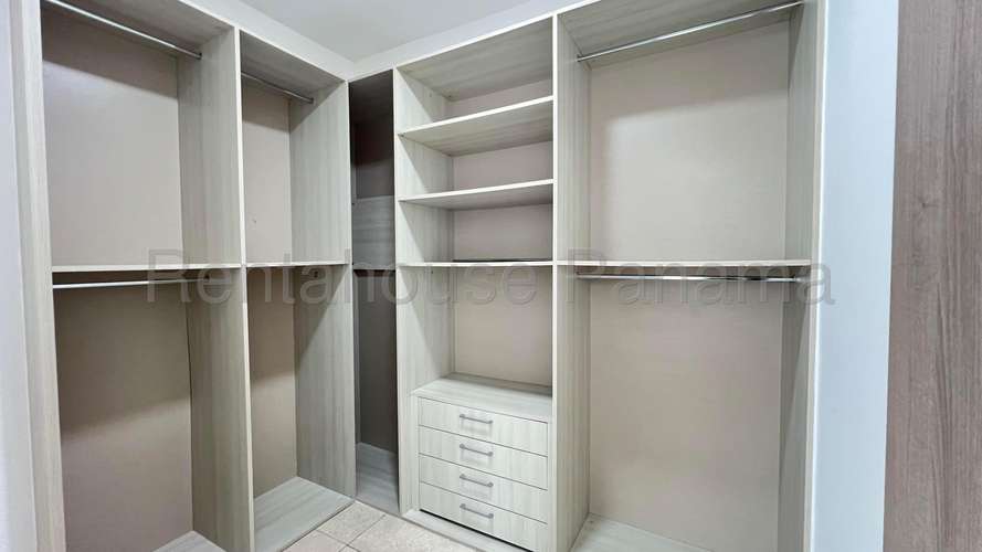 Apartamento en Venta en Paitilla 228.40 m² LR