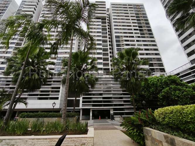 Se Vende Apartamento en Condado del Rey LA27-324