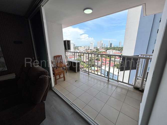 Se Vende Apartamento en Carrasquilla LA27-3048