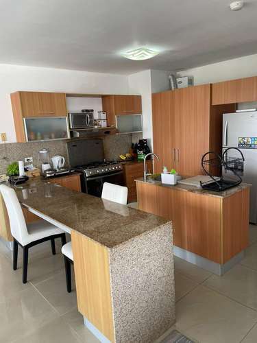 Alquiler de apartamento amoblado en Coco del Mar - L.G. - Imagen 3