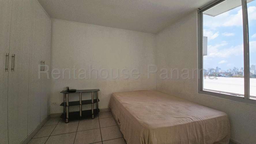 Apartamento en venta sector Via España 27SPCG3038