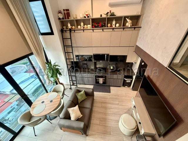 Alquiler de Apartamento Loft Amoblado, PH Dovle Cincuentenario 27LGG3001