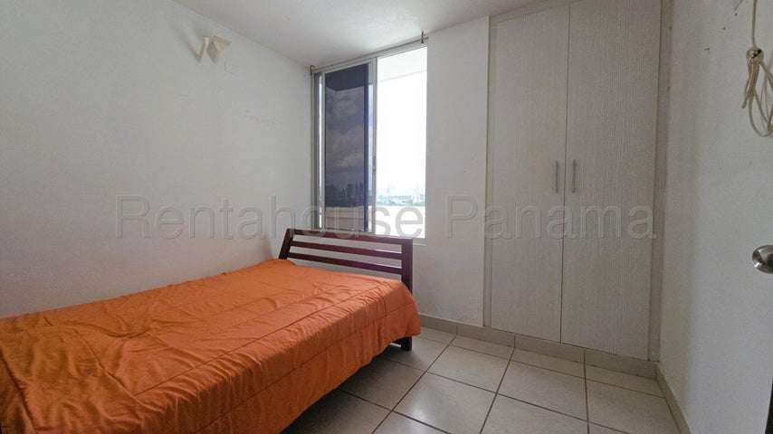 Venta de Apartamento Via España, PH Lefevre 75 27LGG3038