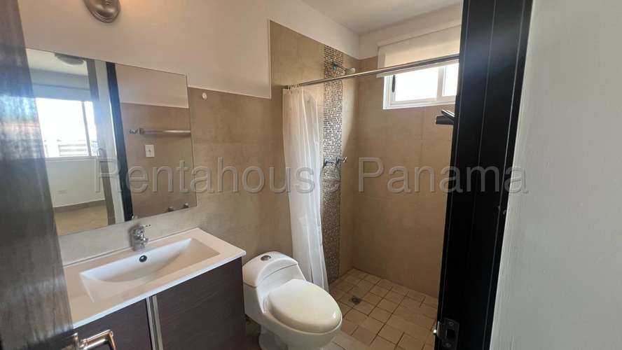 Casa en venta sector Coronado 26LRL6776 - Imagen 8