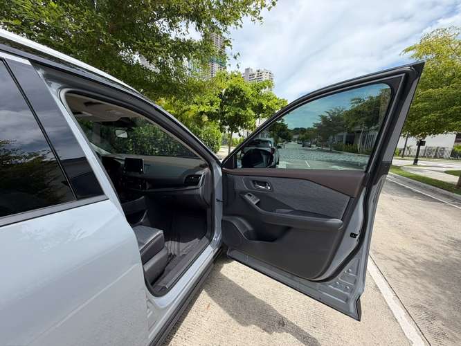 2027 NISSAN XTRAIL  - Imagen 12