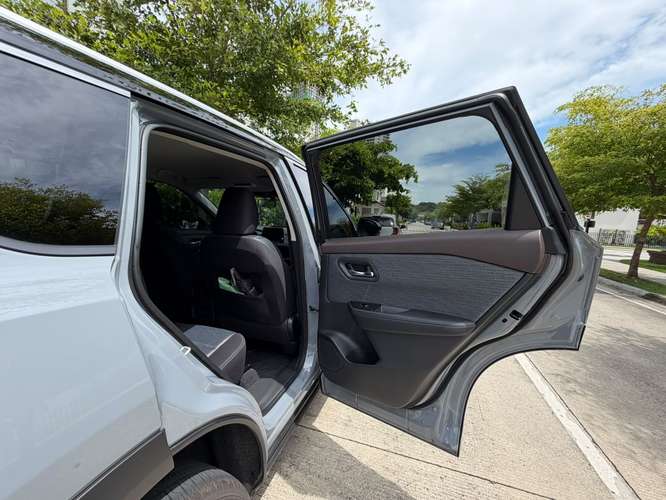 2027 NISSAN XTRAIL  - Imagen 10