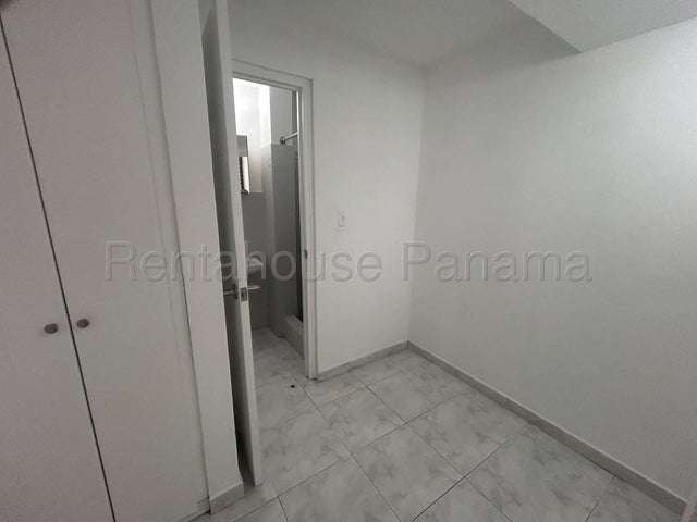 Venta de Apartamento en Paitilla, PH Perla del Pacifico 27LGG2987