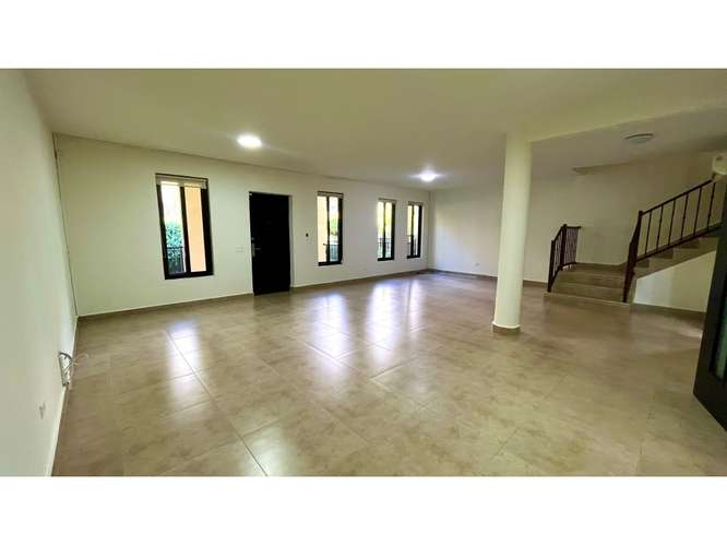 Embassy Club Venta de Casa Modelo Townhome, Clayton