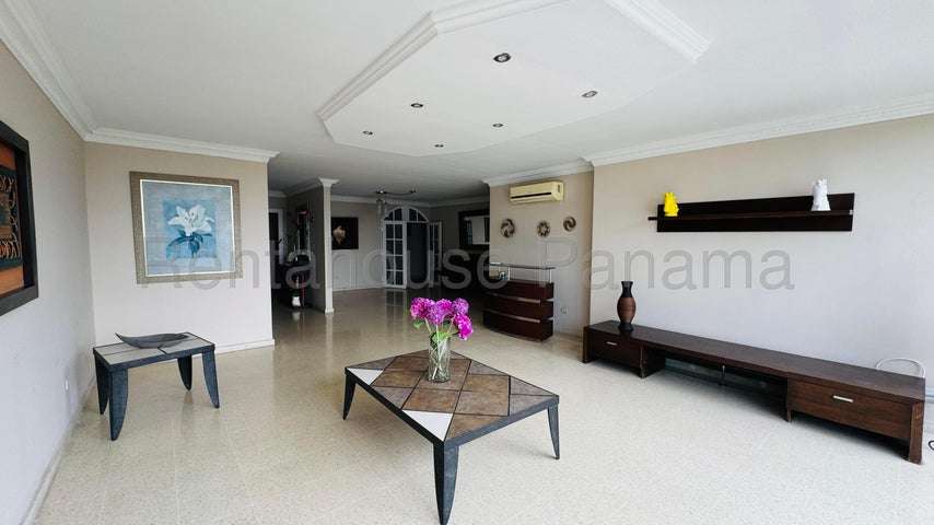 VENTA DE APARTAMENTO EN MARBELLA 