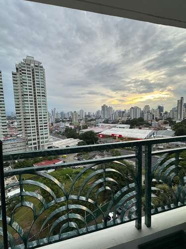 APARTAMENTO EN EDISON PLAZA – VENTA $185,000. 