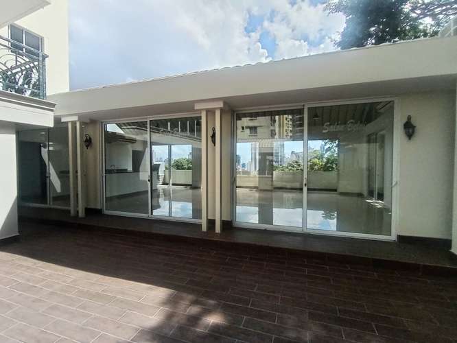 APARTAMENTO EN EDISON PLAZA – VENTA $185,000. 