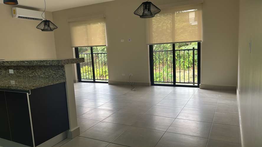 Vendo espectacular apartamento en Clayton Embassy Club 