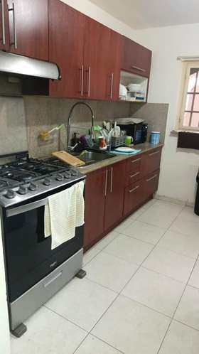 En venta casa de 4 recámaras con terraza y 3 estacionamientos en Brisas del Golf - Imagen 7