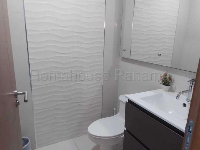 Venta de Apartamento en Costa del Este Ph Parking: Cubierto NS