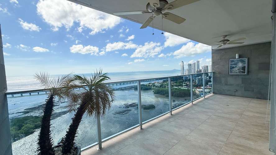 Apartamento Nautica con Vista al Mar en Venta en Coco del Mar