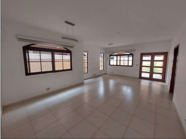 Vendo casa en Costa Sur, 324m2 de construction, 4 recamaras, Dos niveles, con area social, 435m2 de terreno. - Imagen 2