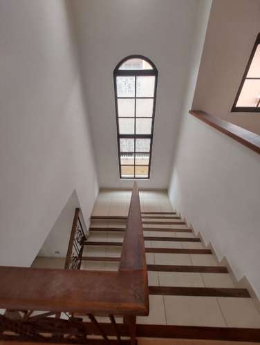 Vendo casa en Costa Sur, 324m2 de construction, 4 recamaras, Dos niveles, con area social, 435m2 de terreno. - Imagen 3