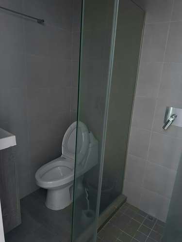 Alquiler PH Oasis On The Bay Piso Alto Vista al Mar Amob - Imagen 15