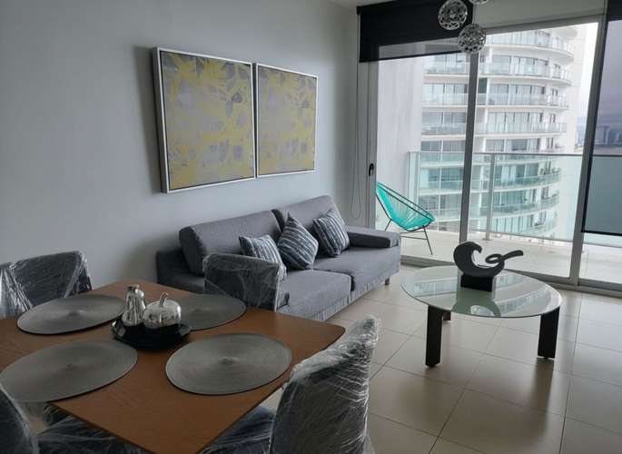Alquiler PH Oasis On The Bay Piso Alto Vista al Mar Amob - Imagen 1