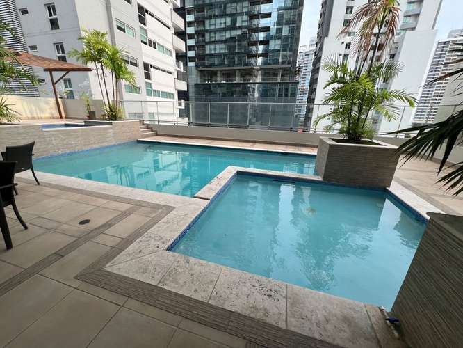 Alquilo apartamento en Bella Vista, 3 recamaras, amoblado, a pasos de Ave. Balboa, área social completa. - Imagen 15