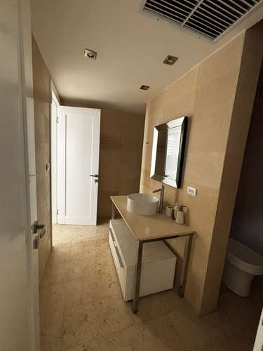Alquilo espectacular apartamento amoblado en Av Balboa  - Imagen 5