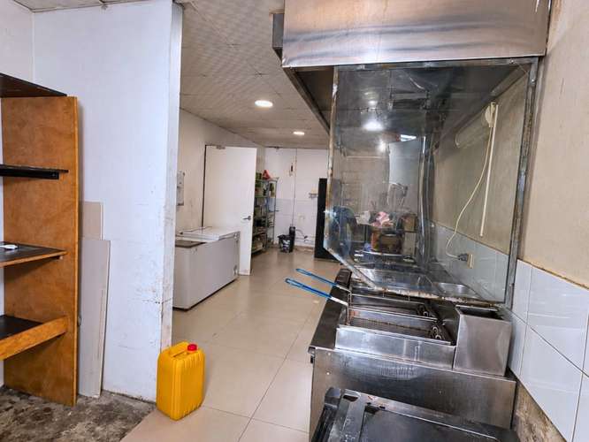 ALQUILER DE LOCAL COMERCIAL EN PLAZA OBARRIO 61 (8) - Imagen 6