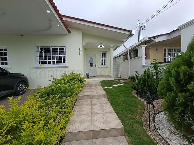 Venta de Casa en Brisas del Golf 27-3050CM