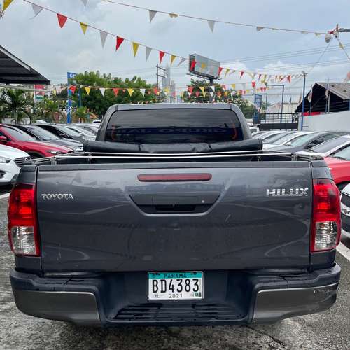 Toyota Hilux 4x4 Diesel manual  - Imagen 7