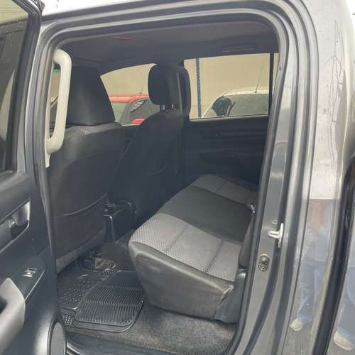 Toyota Hilux 4x4 Diesel manual  - Imagen 6