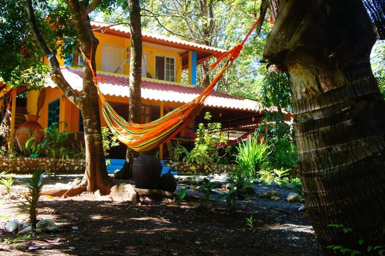 VENTA HOTEL CASA EN ISLA SANTIAGO DE VERAGUAS