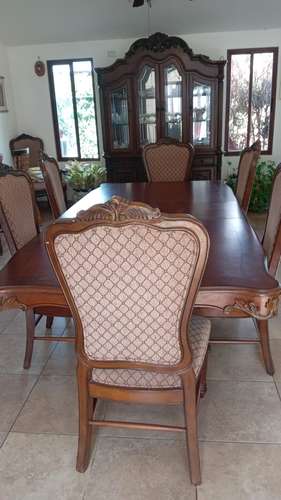 Solid wood dining set 10 chairs + Gabinet 