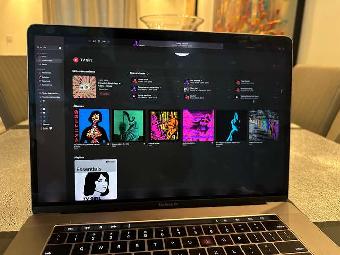 MacBook Pro 2018 + Accesorios 
