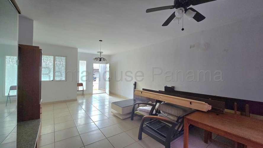Venta de Casa en Brisas Del Golf Augusta KF