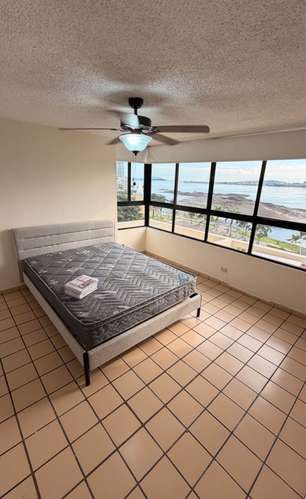 Hermoso Apartamento Remodelado en Avenida Balboa! - Imagen 2
