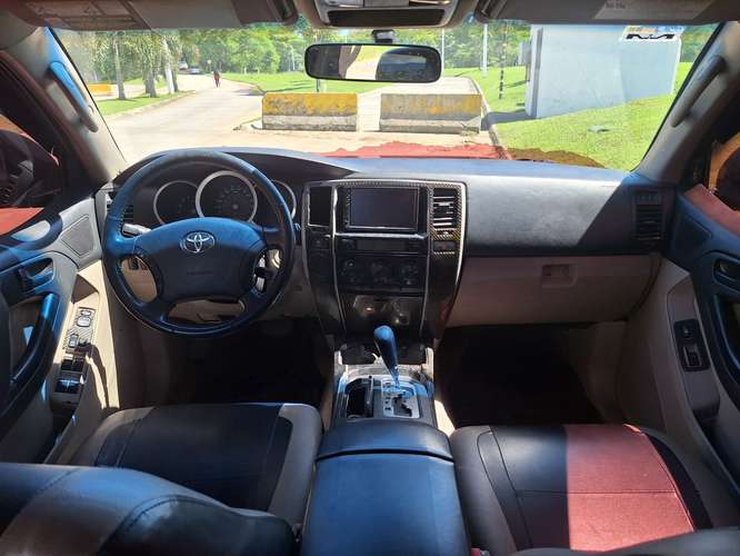 Toyota 4Runner 4x2 2006 todo al dia