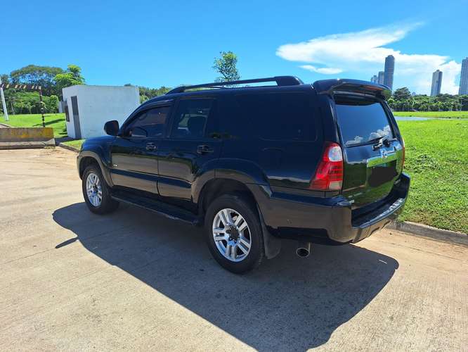 Toyota 4Runner 4x2 2006 todo al dia