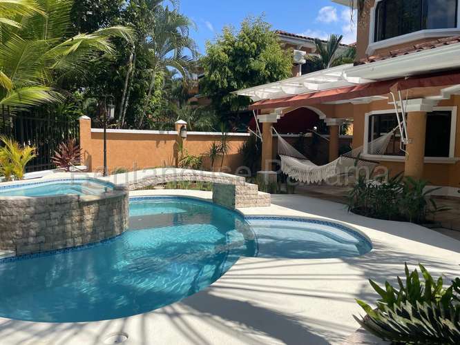 Venta de Casa en Clayton Village | Solo Cliente Directo LFC