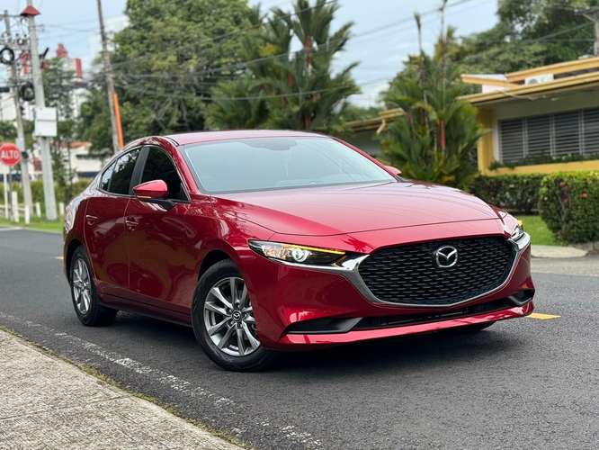 MAZDA 3 AÑO 2025, AUTOMATICO  ~ VERSION SEMI FULL    