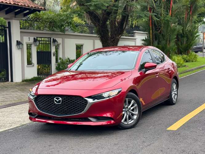 MAZDA 3 AÑO 2025, AUTOMATICO  ~ VERSION SEMI FULL    