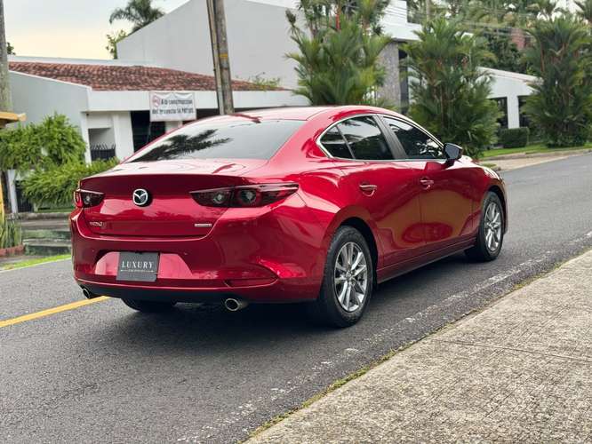 MAZDA 3 AÑO 2025, AUTOMATICO  ~ VERSION SEMI FULL    